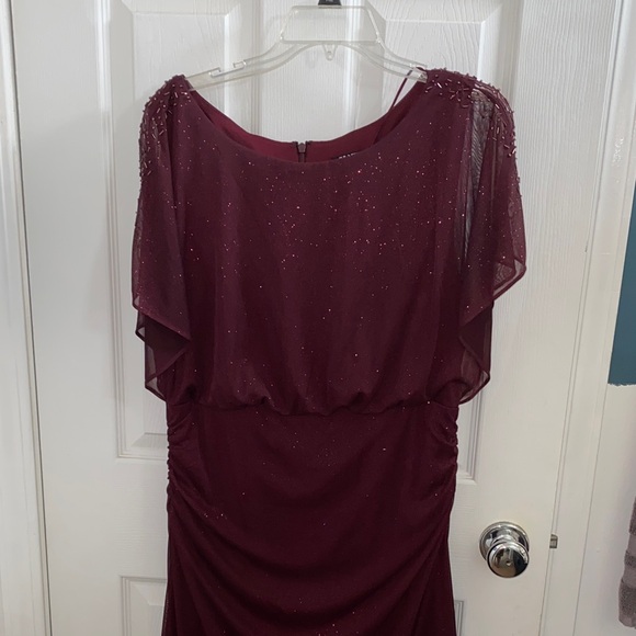 SLNY Burgundy Maxi Dress - Picture 2 of 12